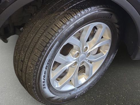 Used 2018 Land Rover Discovery SE AWD/4WD image 35