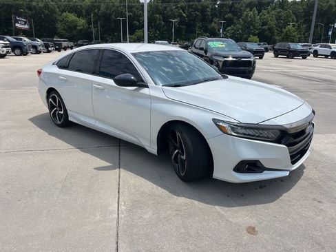 Used 2021 Honda Accord Sport image 9