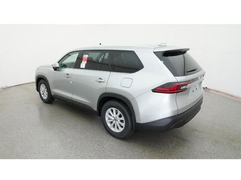 New 2026 Toyota Grand Highlander XLE image 5