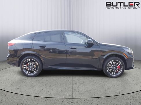 New 2026 BMW X2 xDrive28i w/ Technology Package AWD/4WD image 7