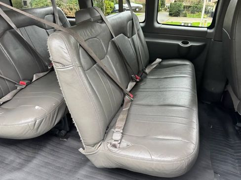 Used 2014 Chevrolet Express 2500 LS RWD image 12