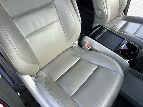 Used 2016 Toyota Sienna XLE Premium image 15