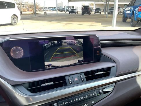 Used 2019 Lexus ES 350 image 25