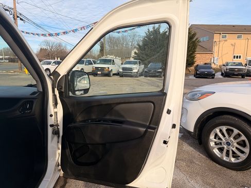 Used 2017 RAM ProMaster City Tradesman w/ Rear Back-up Camera Group image 15