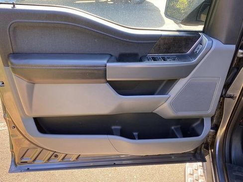 Used 2023 Ford F150 Lightning XLT image 12