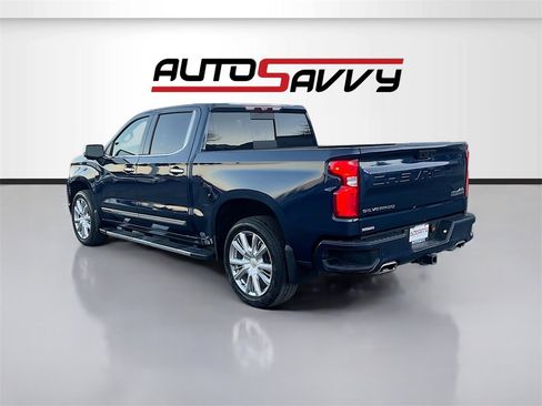Used 2022 Chevrolet Silverado 1500 High Country w/ High Country Premium Package image 5