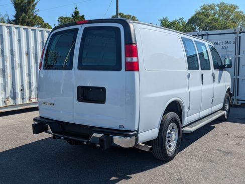 Used 2020 Chevrolet Express 2500 w/ Driver Convenience Package image 4