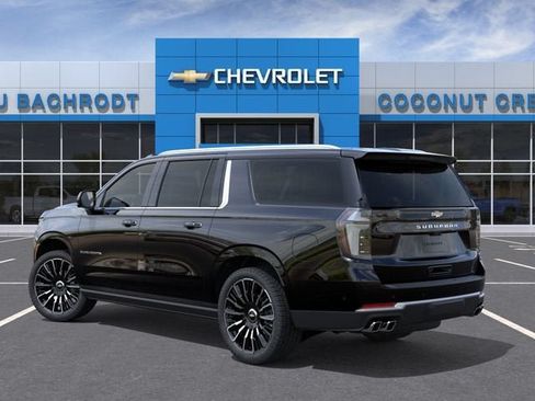 New 2026 Chevrolet Suburban High Country AWD/4WD image 3