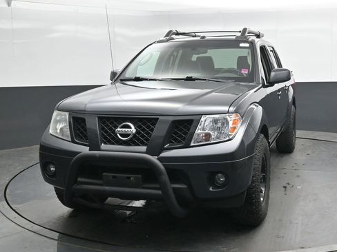 Used 2011 Nissan Frontier PRO-4X w/ Pro-4x Luxury Pkg AWD/4WD image 5