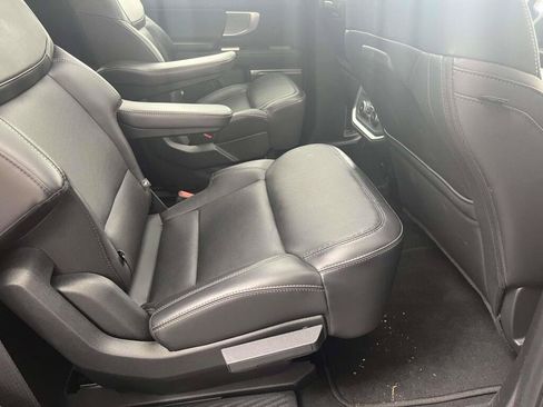 Used 2025 Ford Expedition Platinum AWD/4WD image 24