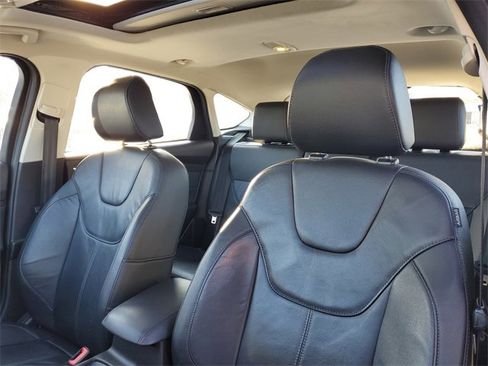 Used 2016 Ford Focus SE w/ Equipment Group 201A image 14