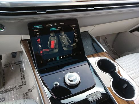 Used 2026 Cadillac Escalade Platinum Sport w/ LPO, ONYX Package image 16