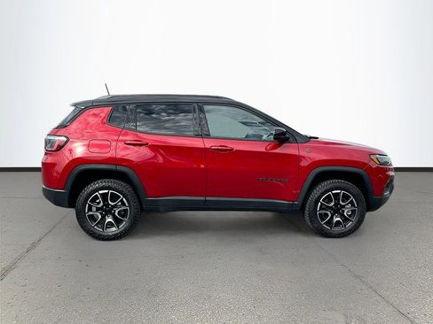 Certified 2024 Jeep Compass Trailhawk image 8