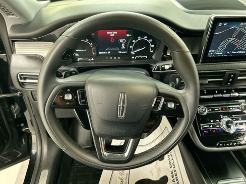 Used 2022 Lincoln Corsair AWD w/ Equipment Group 101A image 4