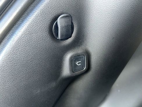 New 2026 Jeep Compass Latitude image 19