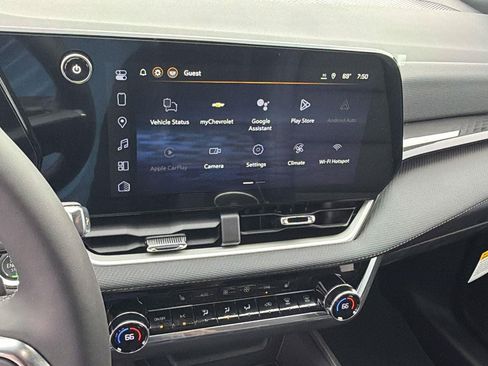 New 2026 Chevrolet Equinox LT w/ Convenience Package II FWD image 5