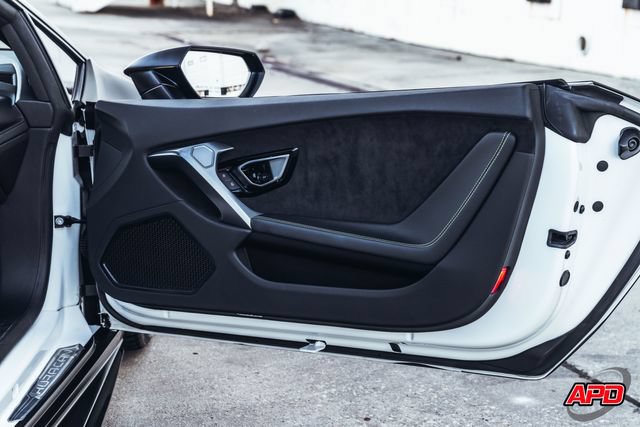 Used 2019 Lamborghini Huracan LP 580-2 RWD image 94