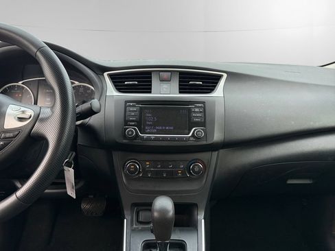 Used 2018 Nissan Sentra S FWD image 11
