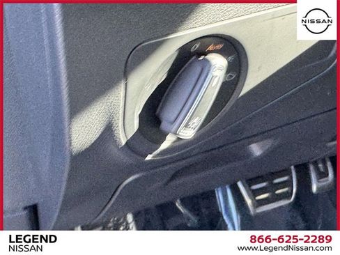 Used 2022 Volkswagen Tiguan SE R-Line image 15