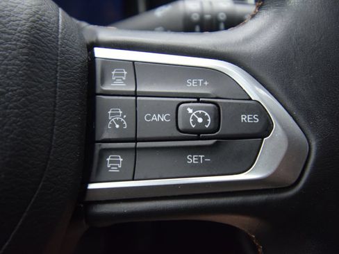 Used 2022 Jeep Compass Limited w/ Elite Group AWD/4WD image 36