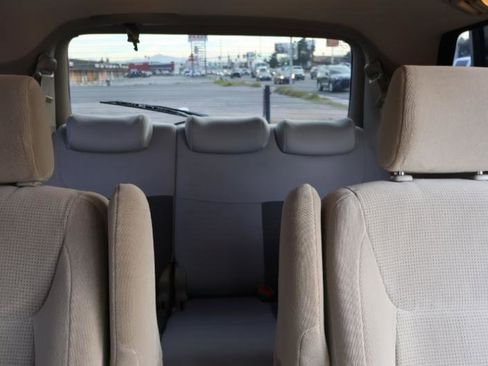 Used 2005 Toyota Sienna LE image 21