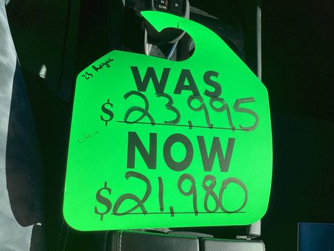 Used 2023 Nissan Rogue S image 41