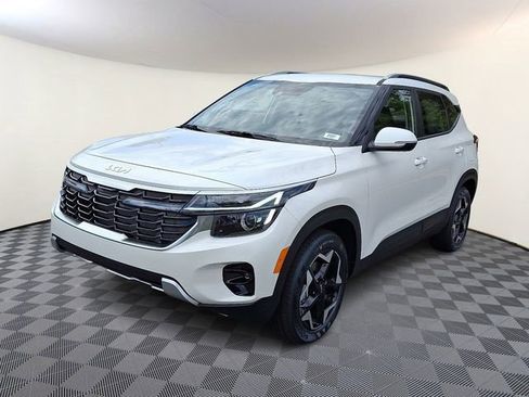 New 2026 Kia Seltos S image 3