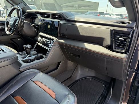 Used 2022 GMC Sierra 1500 AT4 w/ AT4 Premium Package AWD/4WD image 27