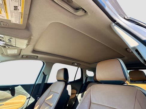 Used 2020 GMC Terrain SLT w/ Preferred Package image 20