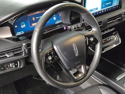 Certified 2023 Lincoln Corsair Reserve w/ Equipment Group 202A AWD/4WD image 22