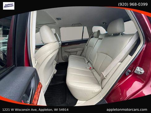 Used 2011 Subaru Outback 2.5i Limited w/ PWR Moonroof Pkg AWD/4WD image 30