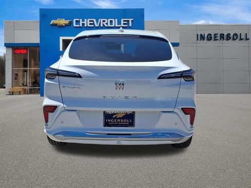 Used 2025 Buick Envista Avenir FWD image 25