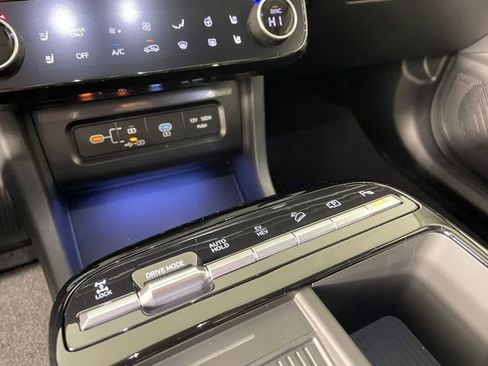 New 2026 Hyundai Tucson Limited AWD/4WD image 7