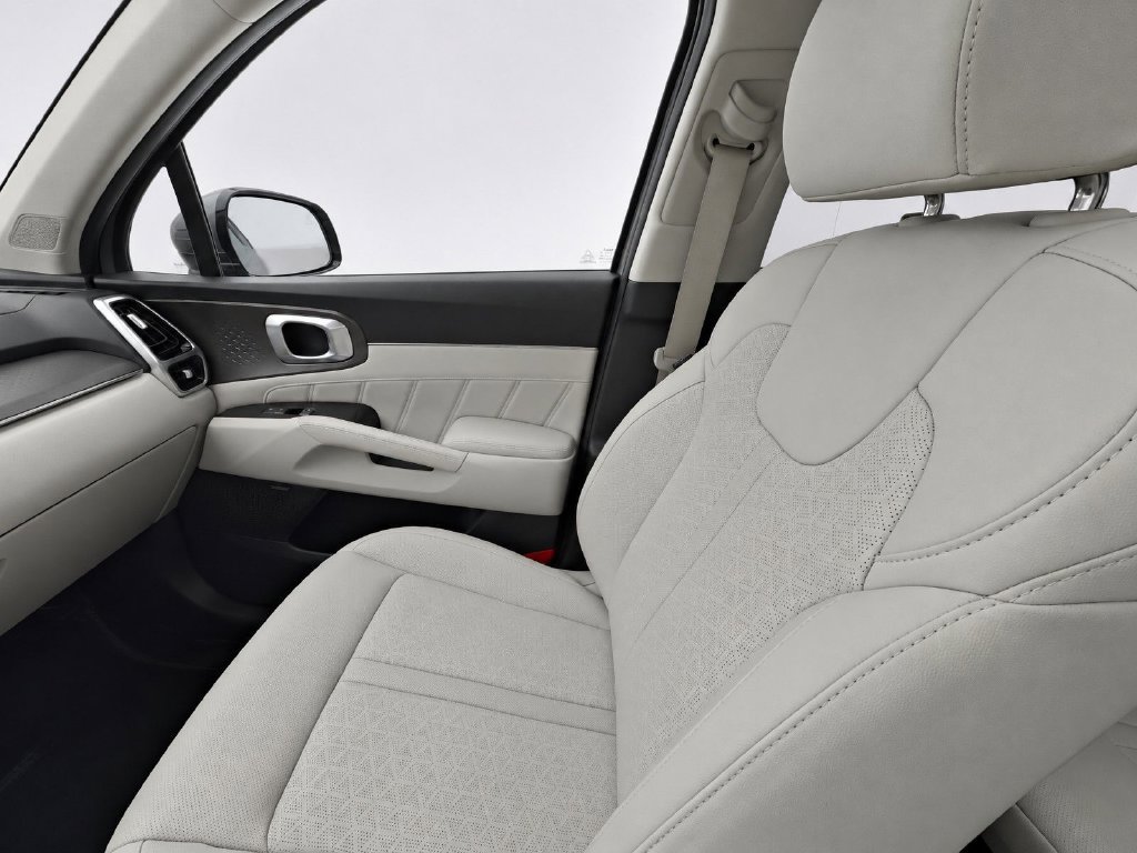 Certified 2023 Kia Sorento SX Prestige w/ Panoramic Sunroof Package AWD/4WD image 33
