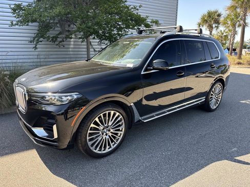 Used 2021 BMW X7 xDrive40i w/ Premium Package AWD/4WD image 1