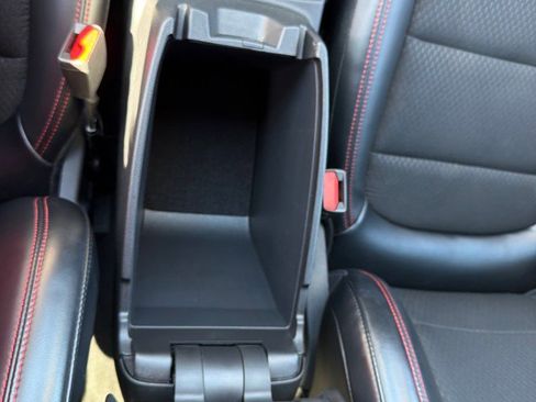 Used 2025 Ford Escape ST-Line image 34