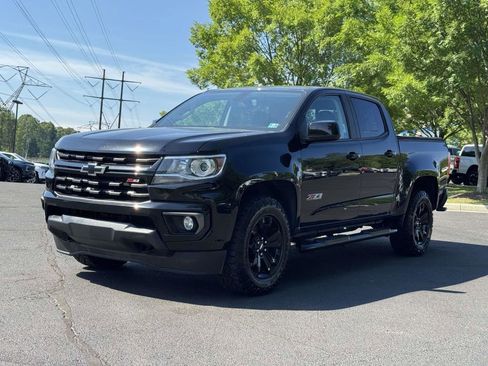 Used 2021 Chevrolet Colorado Z71 w/ Z71 Midnight Edition AWD/4WD image 24