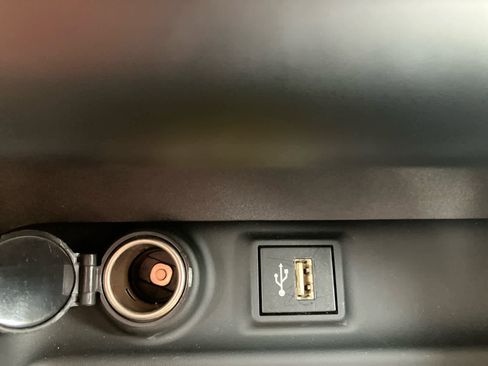 Used 2025 Toyota RAV4 XLE Premium w/ Weather Package AWD/4WD image 31