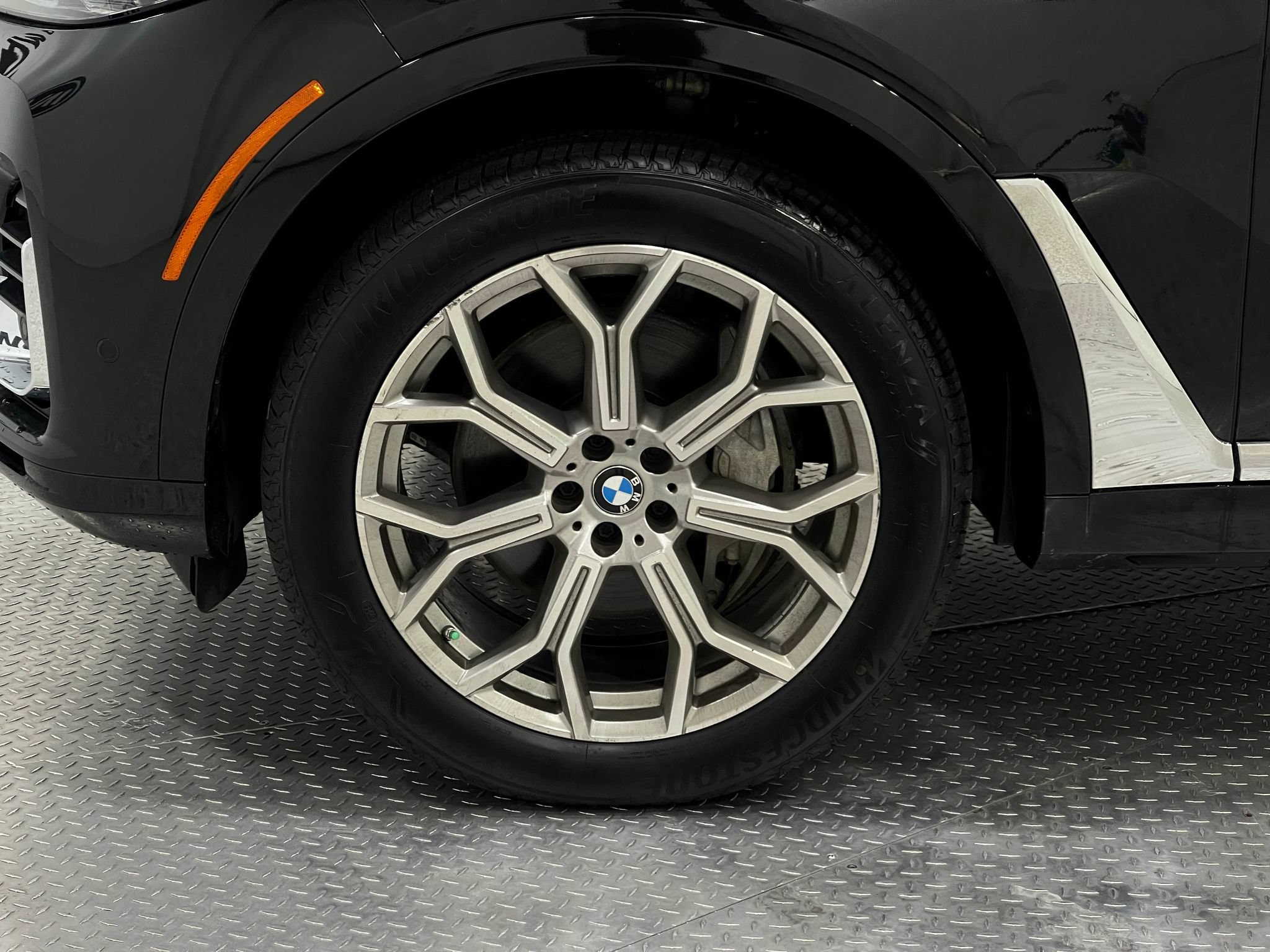 Used 2019 BMW X7 xDrive40i w/ Premium Package AWD/4WD image 37