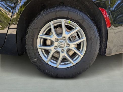 New 2026 Chrysler Pacifica Select FWD image 7