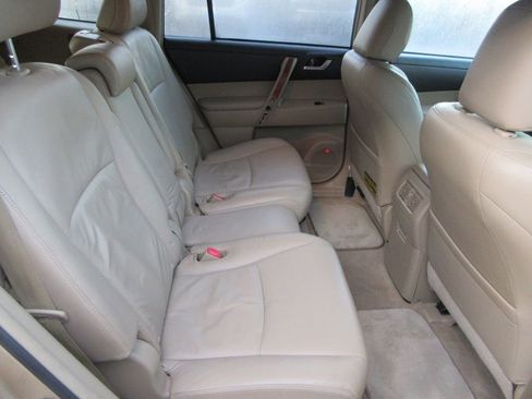 Used 2009 Toyota Highlander Limited image 18