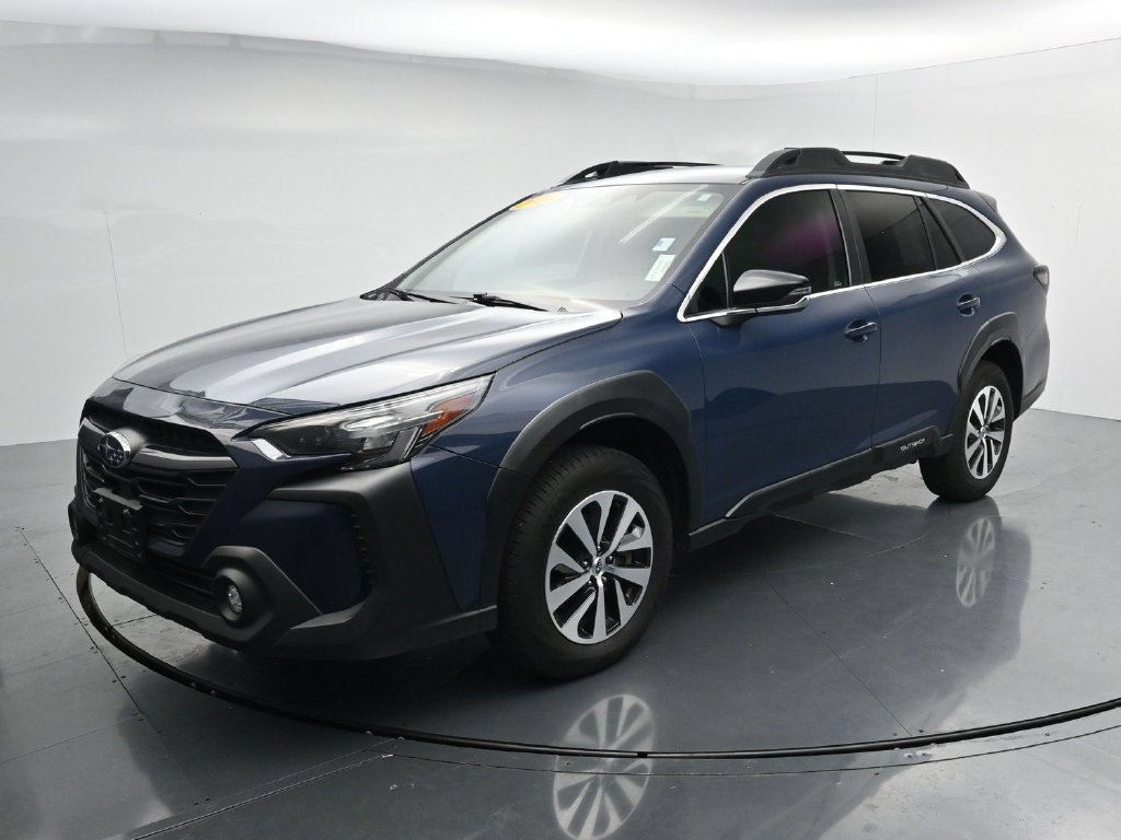 Used 2024 Subaru Outback Premium AWD/4WD image 4