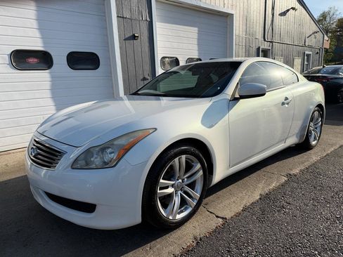 Used 2010 INFINITI G37 Coupe RWD image 1