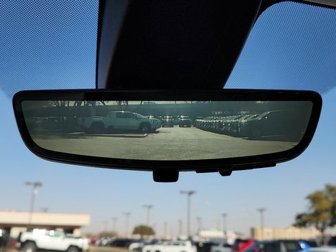 Used 2021 GMC Yukon Denali w/ Denali Premium Package image 21