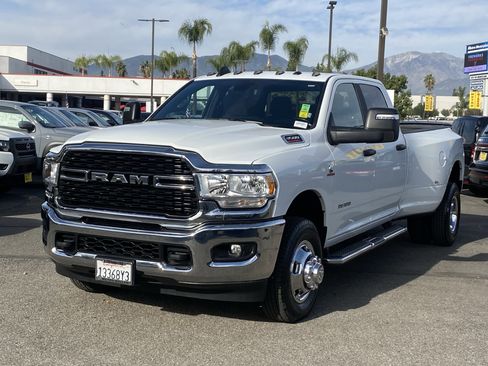 Used 2024 RAM 3500 Big Horn image 8