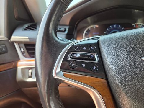 Used 2020 Cadillac Escalade Premium Luxury RWD image 23