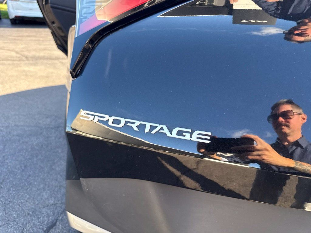 Used 2023 Kia Sportage X-Line AWD/4WD image 17