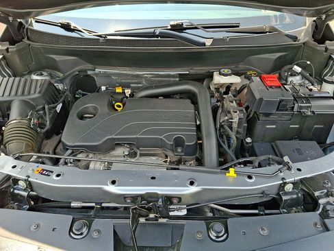 Used 2025 Chevrolet Equinox LT FWD image 29