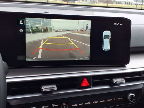 Certified 2025 Kia Sorento EX image 19