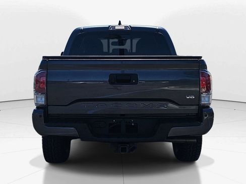 Used 2022 Toyota Tacoma TRD Sport w/ TRD Premium Sport Package AWD/4WD image 7